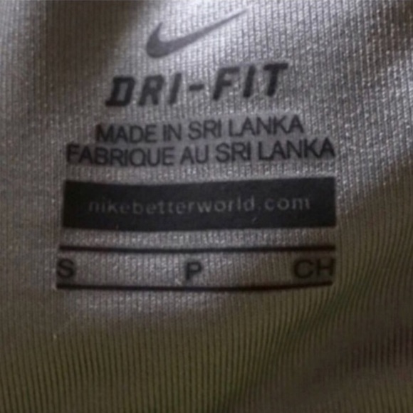 NWOT DRI-FIT SPORTS BRA - Picture 3 of 3